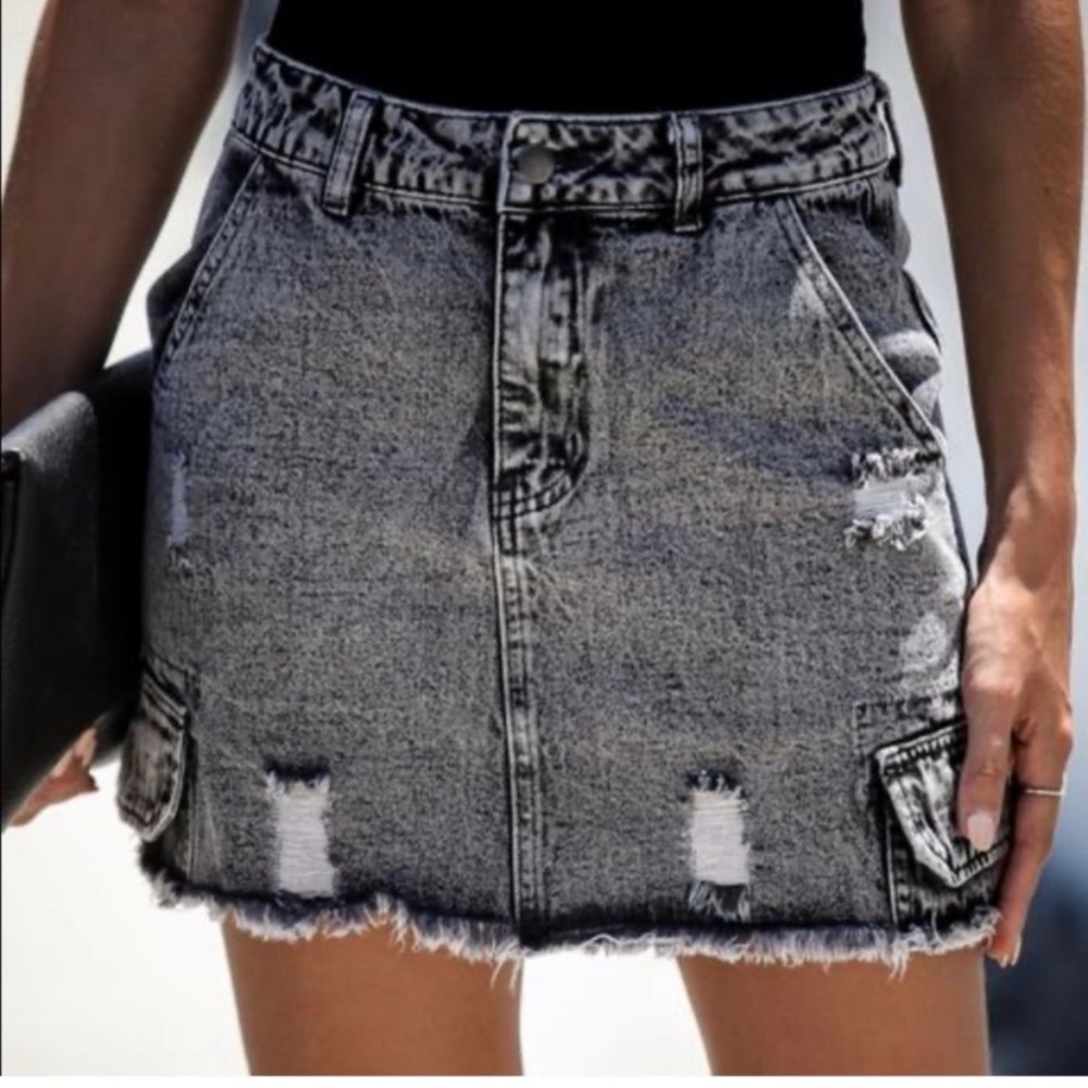 Vici collection acid wash black denim skirt L NwT
